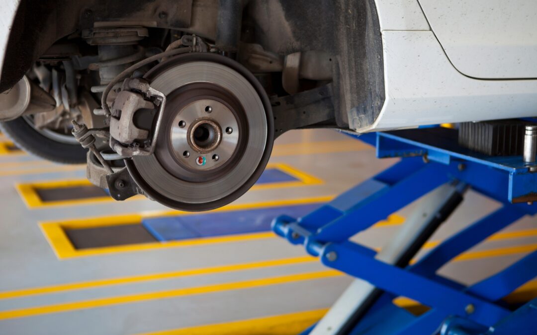 The Risks of DIY vs. Professional Mobile Spindle Repair